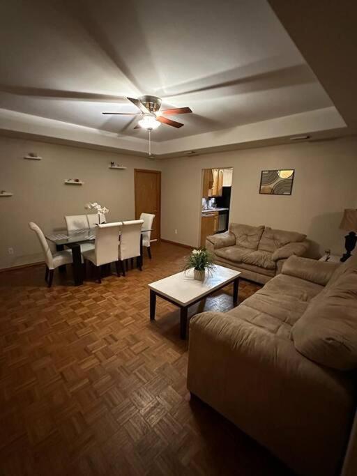 McAllen 4BR with Pool, Shopping & More photo 1