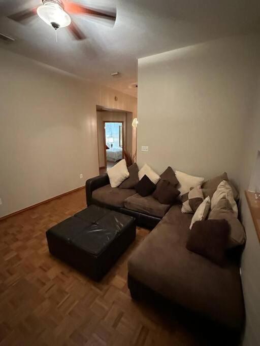 McAllen 4BR with Pool, Shopping & More photo 3