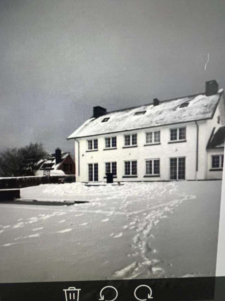 Oneux Village photo 3