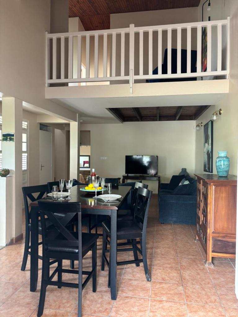 Jolie Villa sur deux niveaux! photo 4