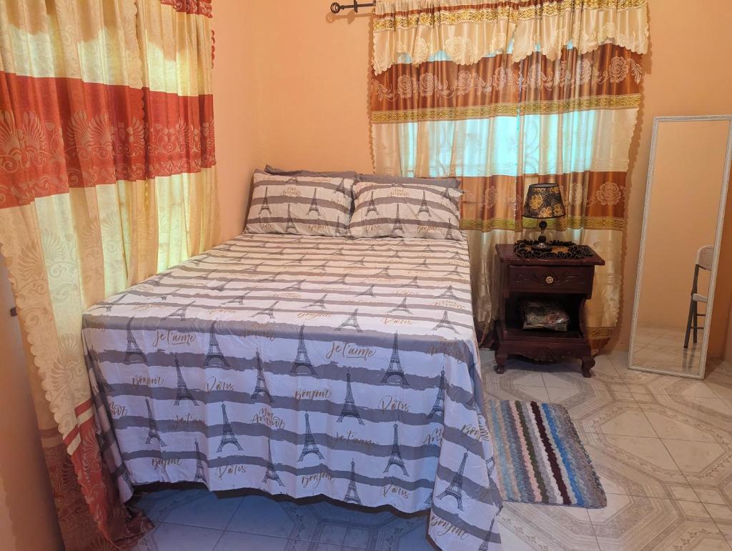 Guest Suite in Old Harbour photo 2
