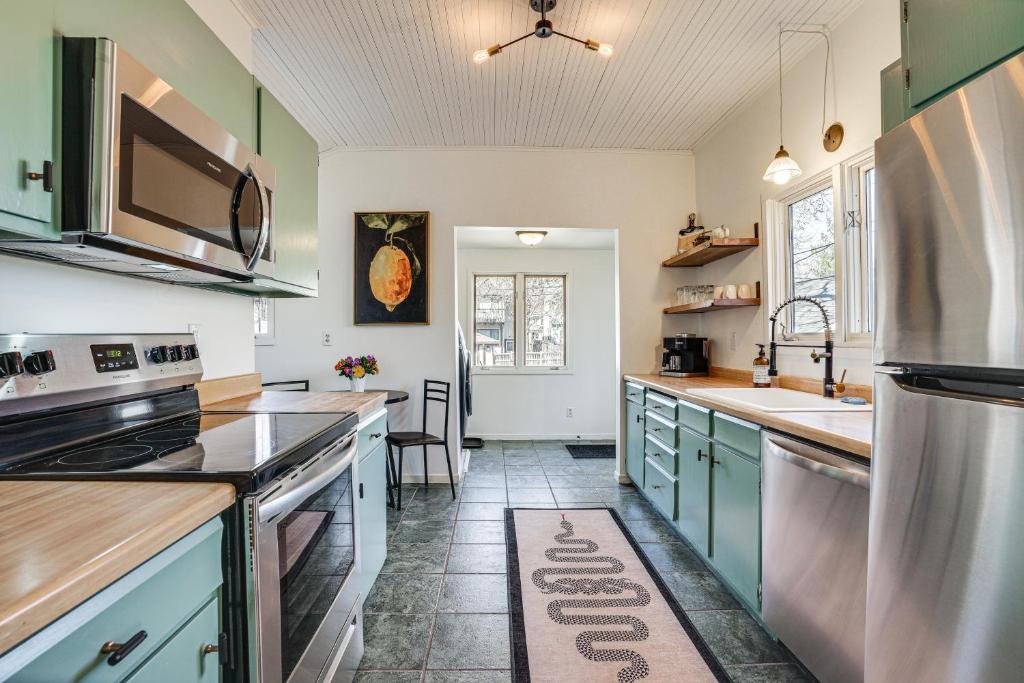Saint Paul Vacation Rental Near Shopping and Dining! photo 1