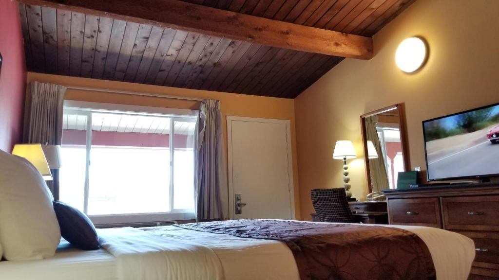 Forks Motel photo 2
