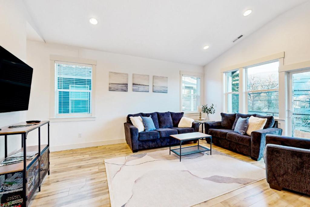 The PNW Adventure Townhome