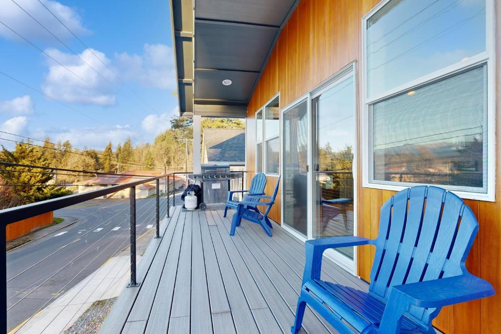 The PNW Adventure Townhome photo 2