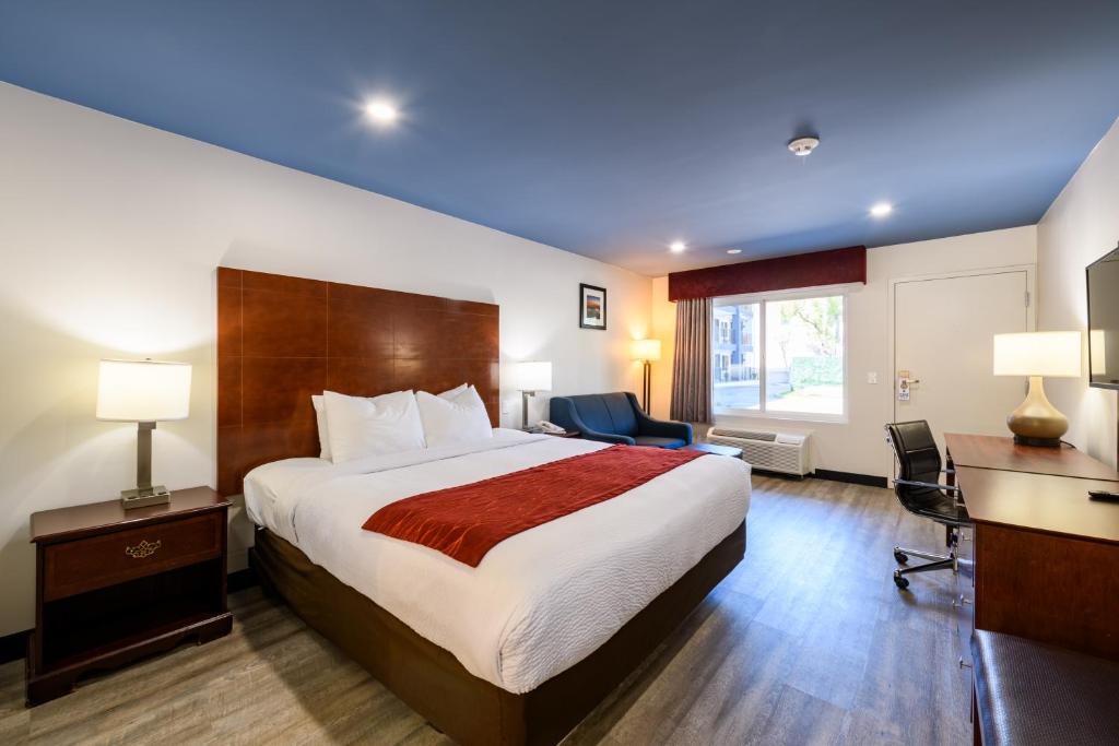 Hyland Inn Pasadena Civic Auditorium image