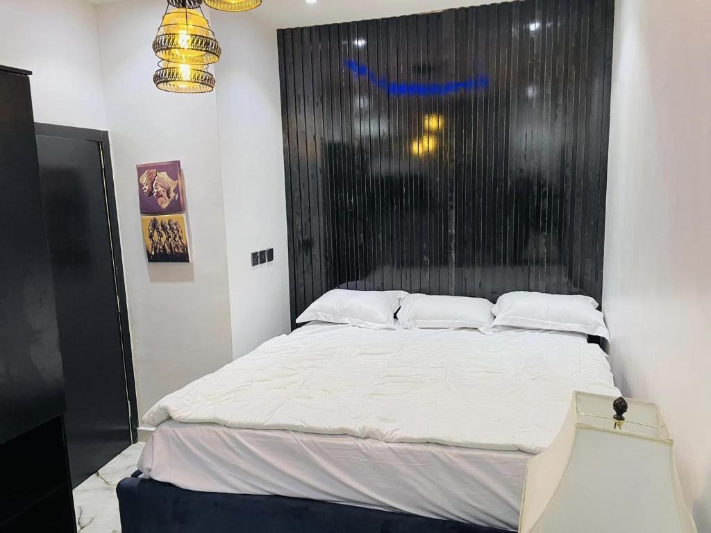 WHITEFIELD LUXURY APARTMENT photo 3