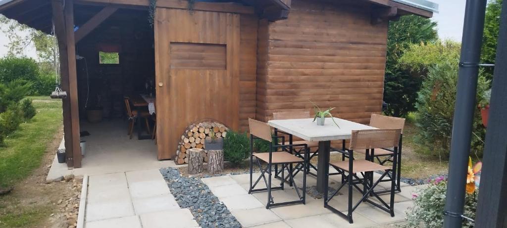 Apartments with a parking space Sisak, Moslavina - 22670 photo 2