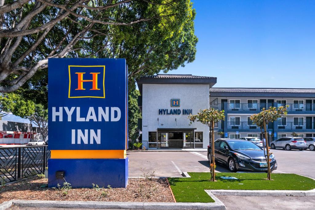 Hyland Inn near Pasadena Civic Center photo 1