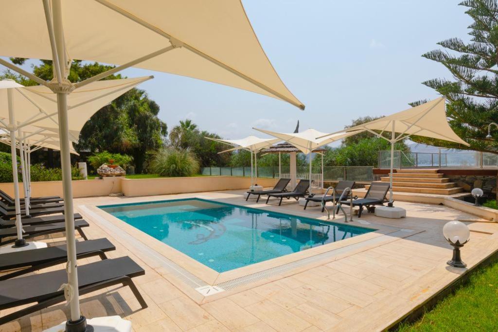 Farrys Boutique Hotel & Beach Club photo 3