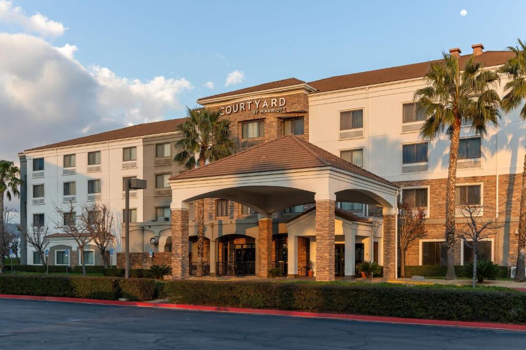 Courtyard by Marriott Ontario Rancho Cucamonga image
