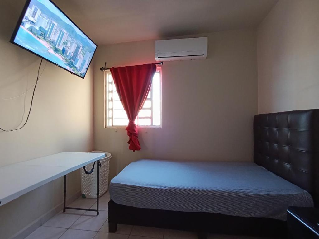 Confortable habitación económica photo 1