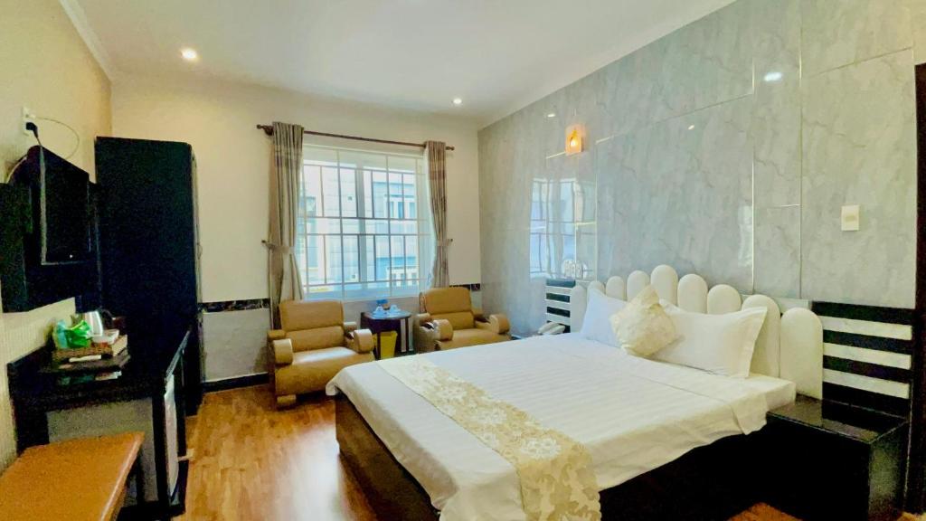 Khách Sạn Linh Phương 2