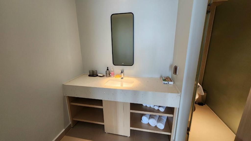 Arena Cam Ranh Nha Trang seaview resort near the Airport