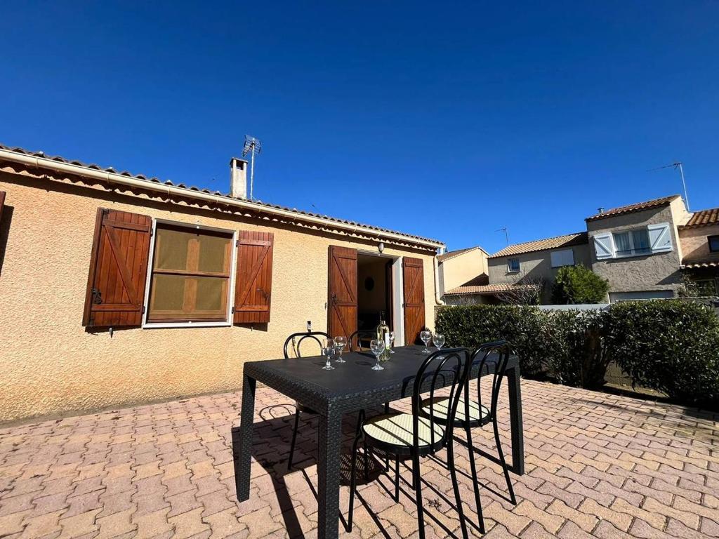 VILLA AVEC GRANDE TERRASSE photo 2