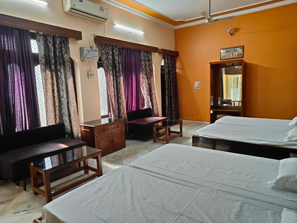Shantiniketan 4BHK Comfortable Family Stay in Ayodhya