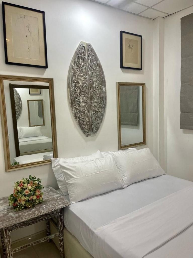 The Room By Weaver Bird photo 2
