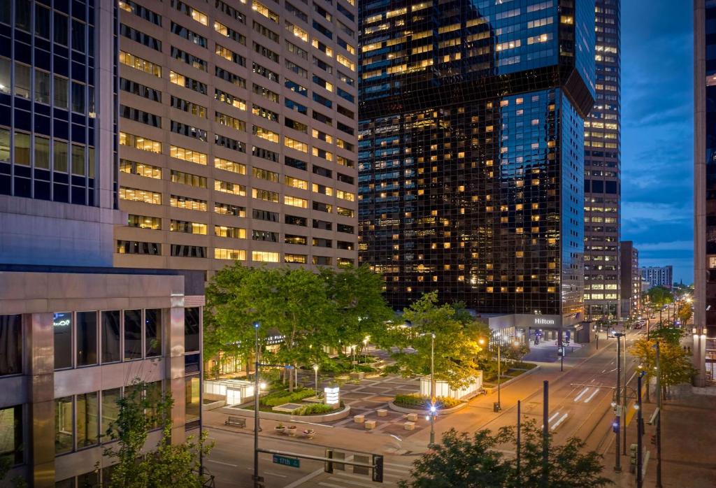 Hilton Denver City Center photo 3