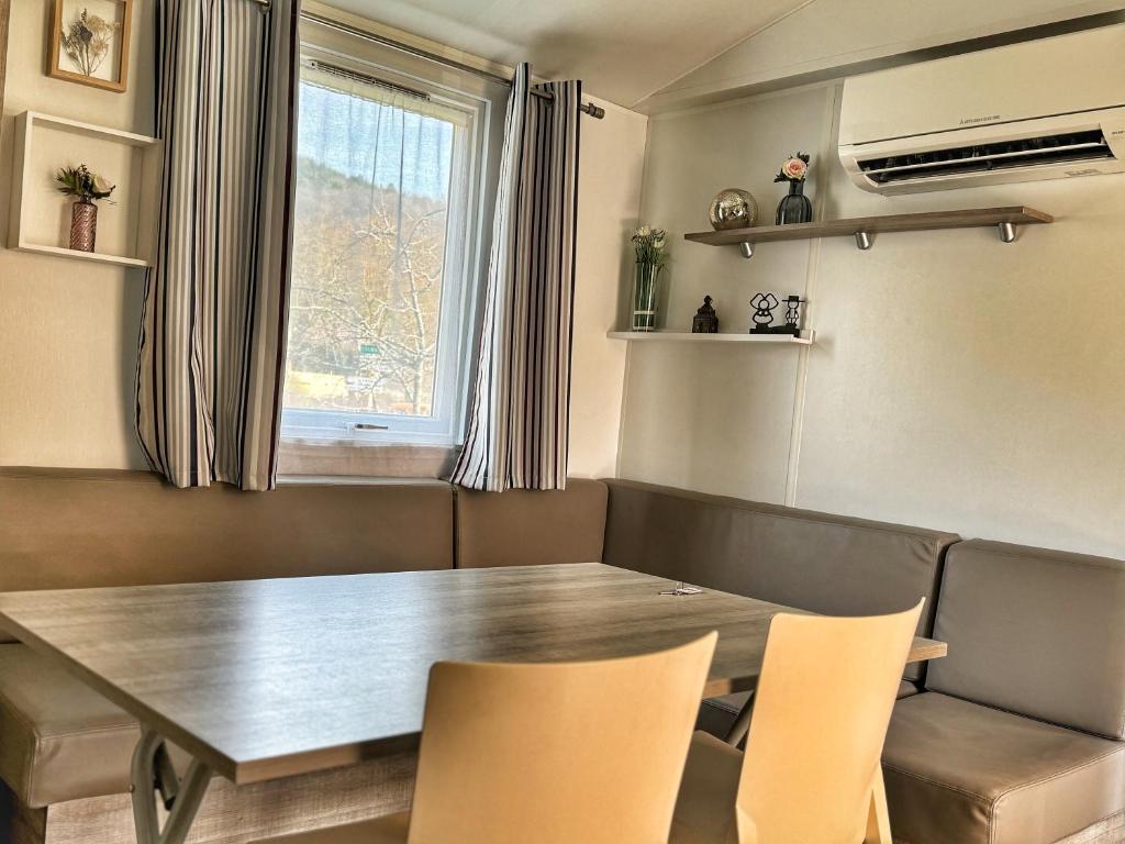Grand Mobile-Home 6 Places climatisé photo 3