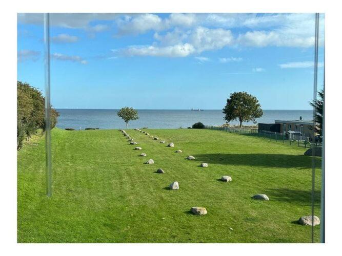 Holiday apartment sea view photo 2