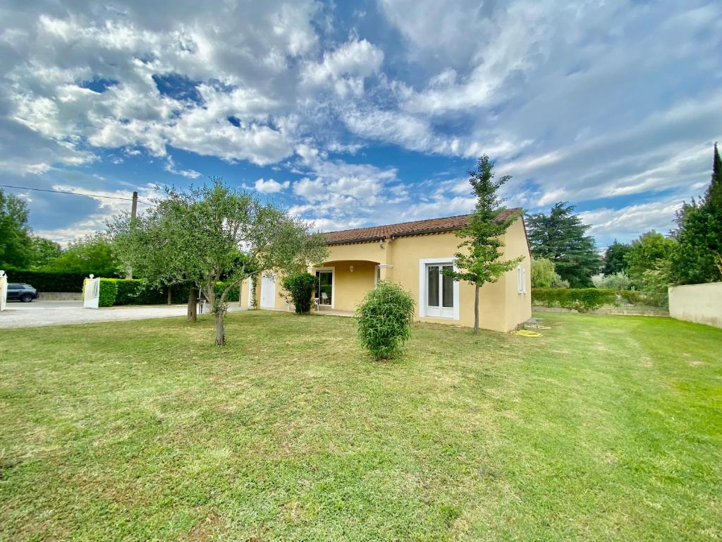 Villa 6p, 3ch avec grand jardin clos, clim, village classé de Vogue photo 3