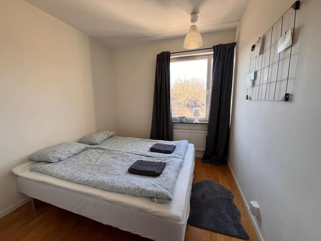 Cozy 1-Bed Nest in Lidingo photo 3