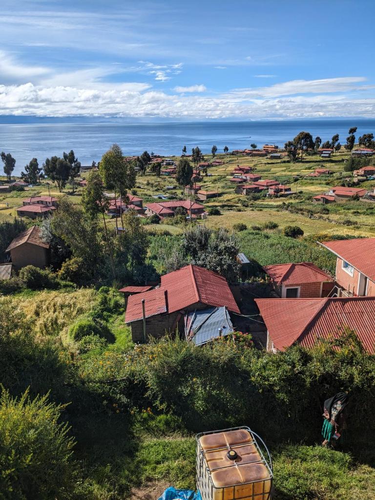 Wayki Amantani Homestay photo 4