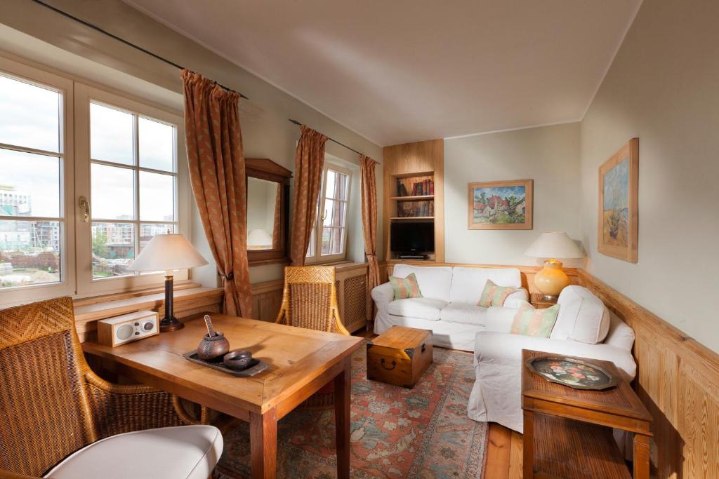 Апартаменты (Апартаменты «Ван Гог»), Kamienica Goldwasser