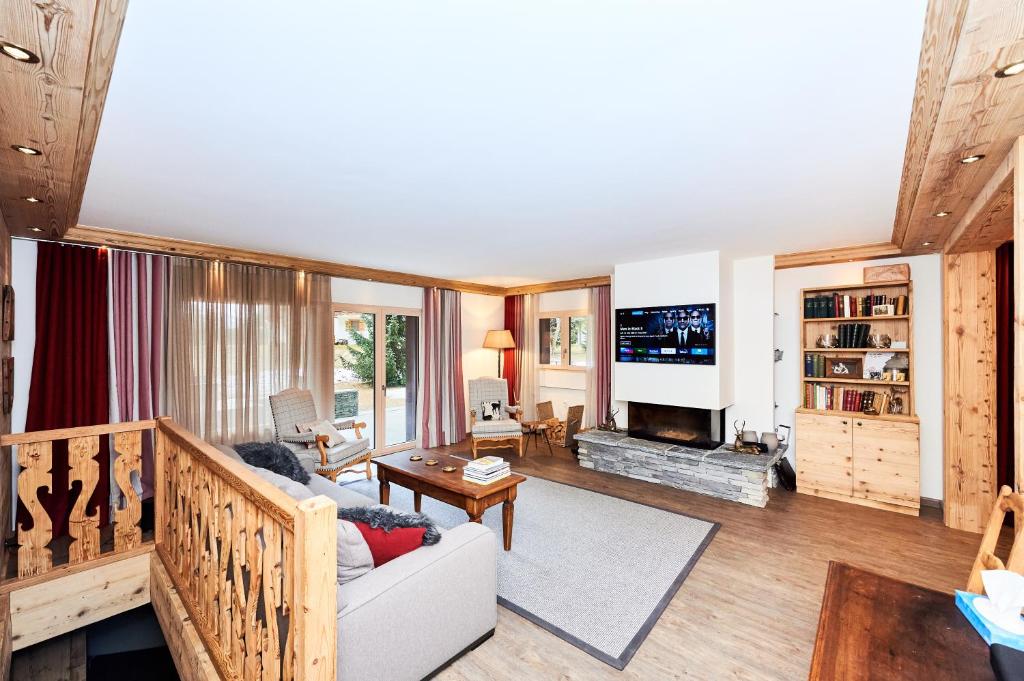 Route de Tsarbouye 17, 4BR, Les Dauphinelles photo 1