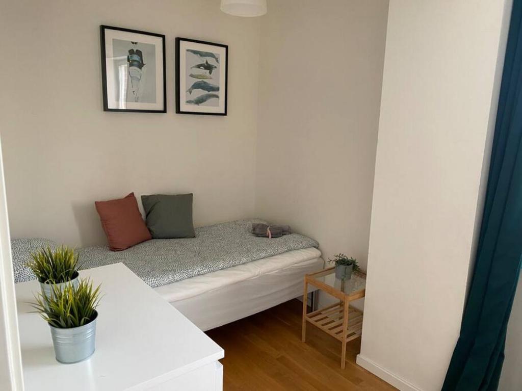 Newly furnished apt in Lidingo photo 3