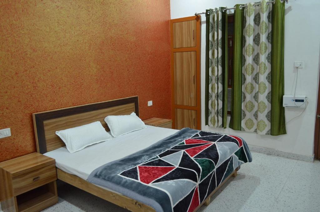 Anand Palace Home Stay photo 3