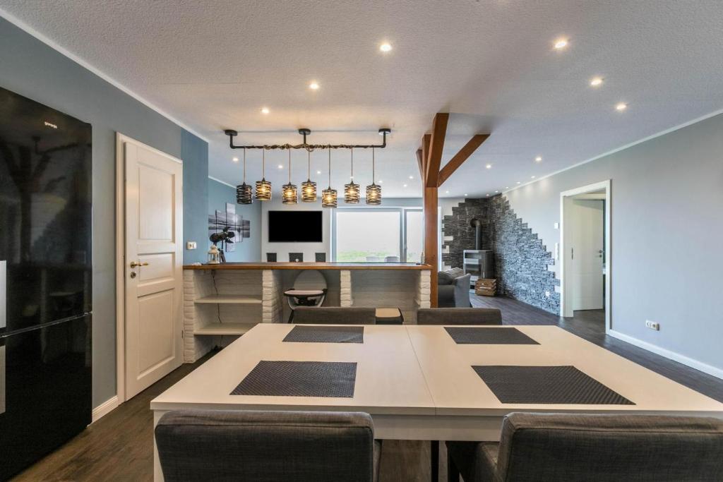 Modernes Holzhaus mit traumhaftem Deichblick photo 2