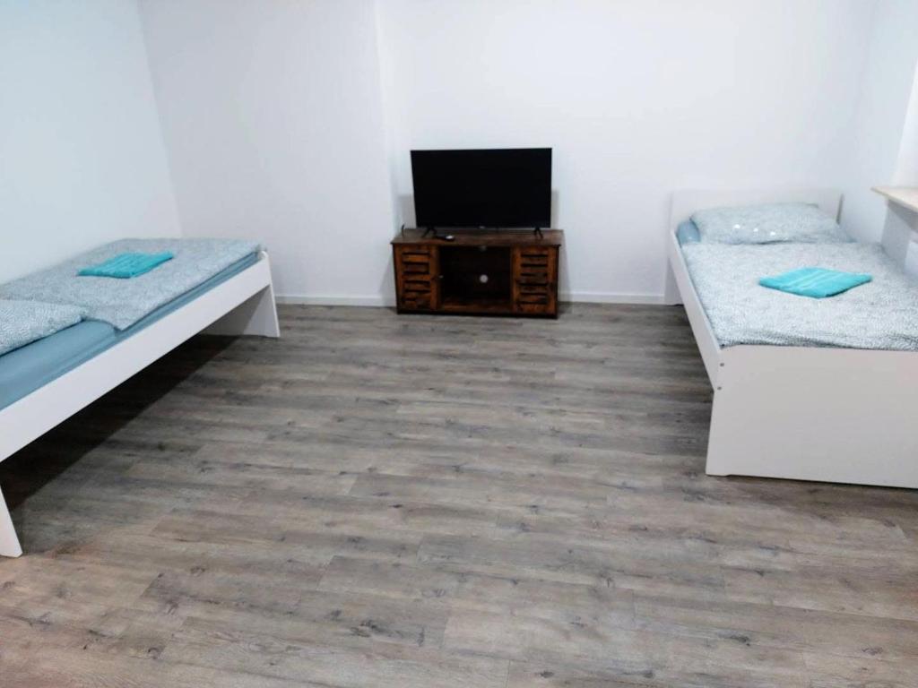 L8 Street-Kaiserslautern-Monteurwohnung-Worker's apartment photo 2