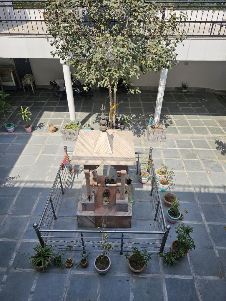 Krishna dhaam bungalow Goverdhan, Mathura photo 2