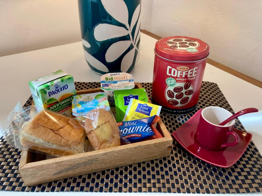Studio Le Terra - Petit déjeuner inclus 1ère nuit - AUX 4 LOGIS photo 2