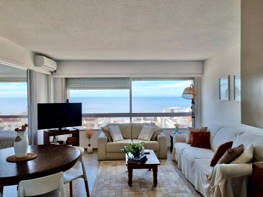 TORRE806 VISTA MAR na PENÍNSULA en PUNTA DEL ESTE photo 1