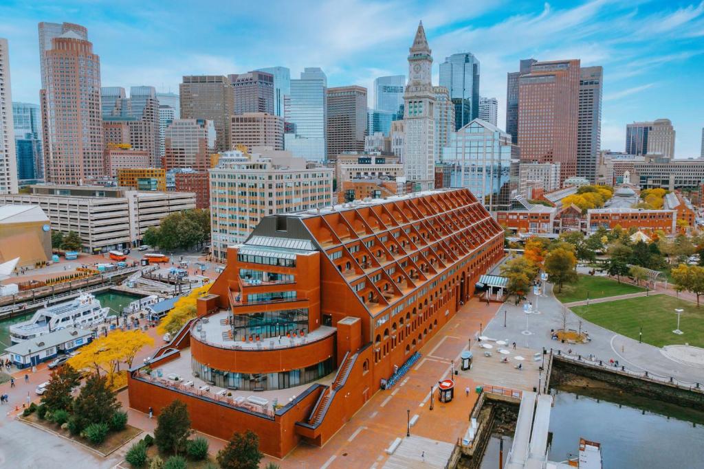 Boston Marriott Long Wharf image