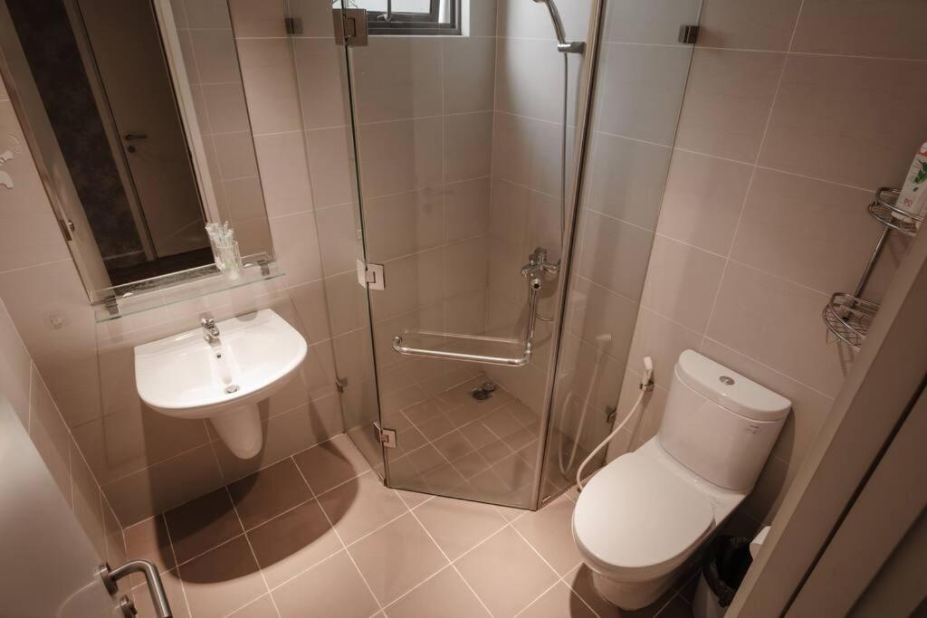 Masteri Riverview - Bathtub/Projector/Sound Sys