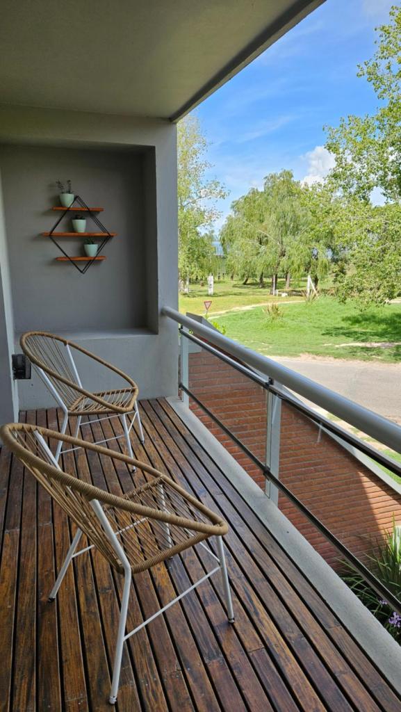 Duplex Magnolia frente a la laguna photo 3
