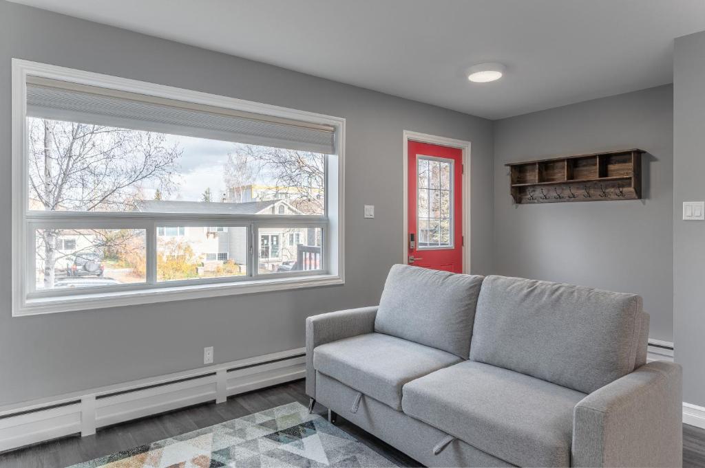 Modern Downtown 3BR 2B Home photo 3