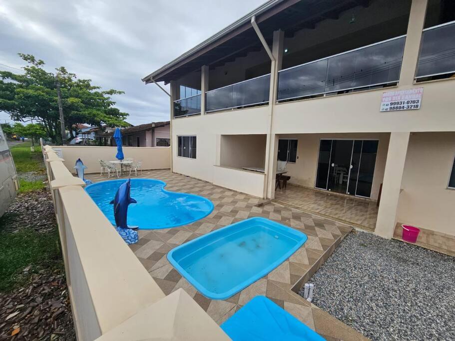 Casa de praia com piscina TOP
