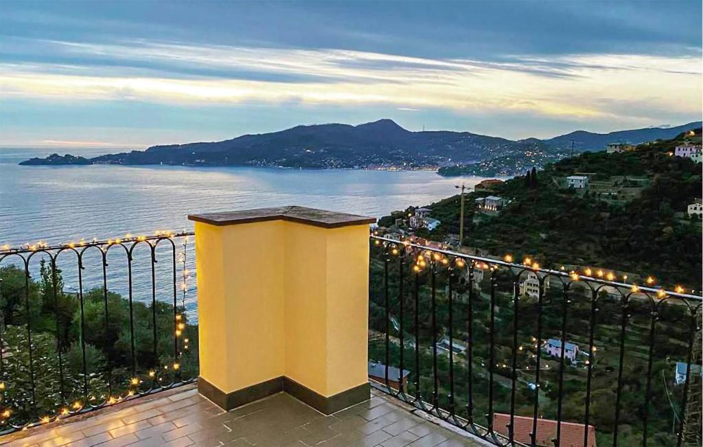 3 Bedroom Amazing Apartment In Zoagli photo 1