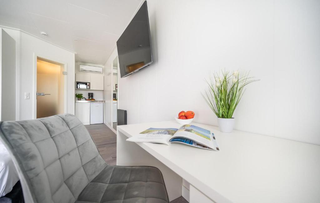 Apartments Waterfront photo 1