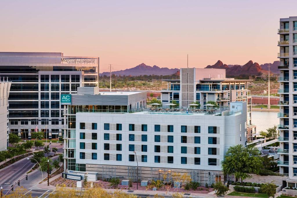 AC Hotel Phoenix Tempe/Downtown image