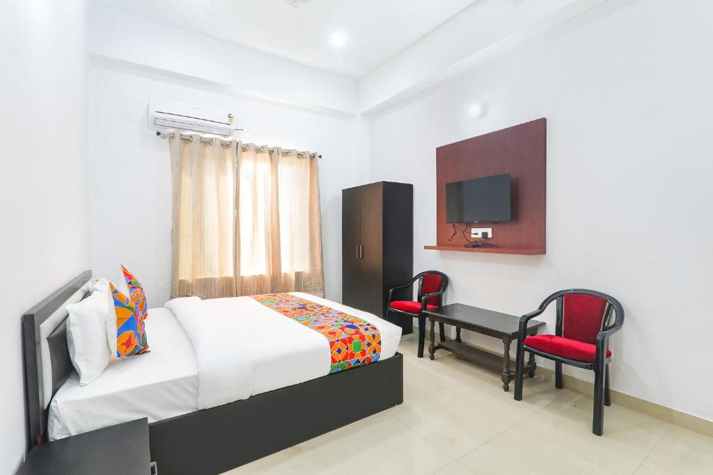FabHotel Trayamb photo 3