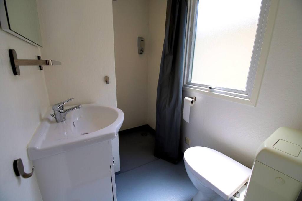 Charmante woning op rustig park met fietsen photo 4