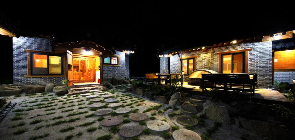 봄이오는길목 Spring way pension photo 2