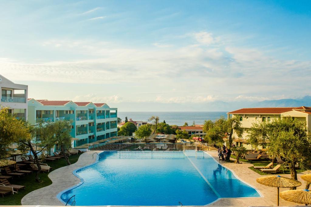 Robolla Beach Aparthotel photo 4
