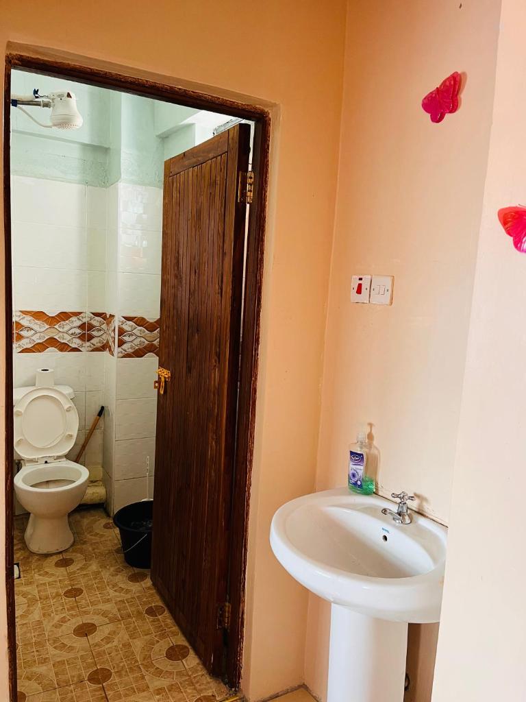 River View Apartments photo 3