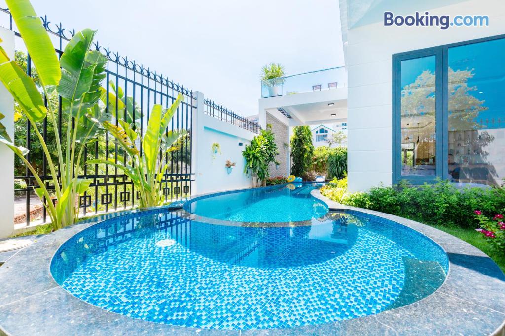 WHITEDAY Villages Long Cung Gần Biển